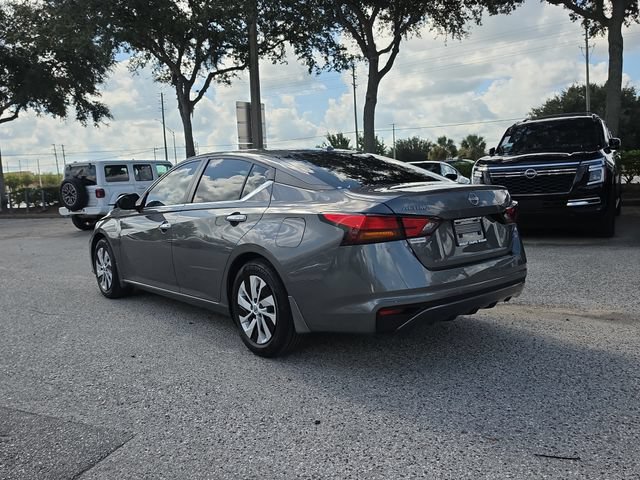 Certified 2025 Nissan Altima 2.5 S FWD image 6