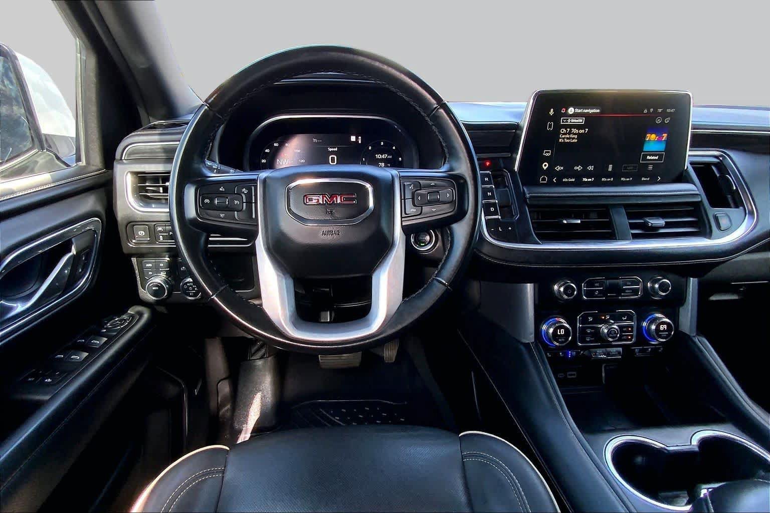 Used 2023 GMC Yukon SLT AWD/4WD image 6