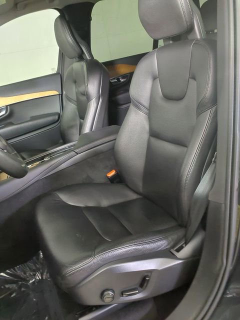 Used 2021 Volvo XC90 T8 Inscription Expression w/ Advanced Package AWD/4WD image 12