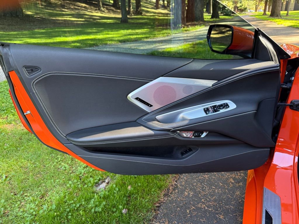 Used 2020 Chevrolet Corvette Stingray Preferred Cpe w/ 2LT Preferred Equipment Group RWD image 28