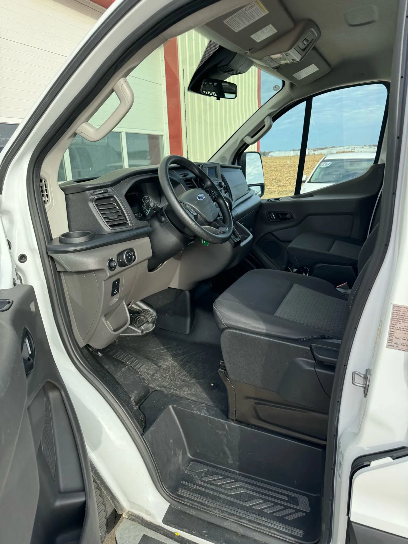 Used 2024 Ford Transit 250 Low Roof w/ Exterior Upgrade Package image 5