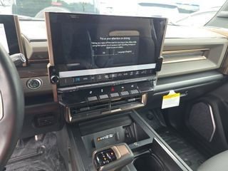 Used 2025 GMC Hummer EV 2X w/ LPO, Sport Package AWD/4WD image 6