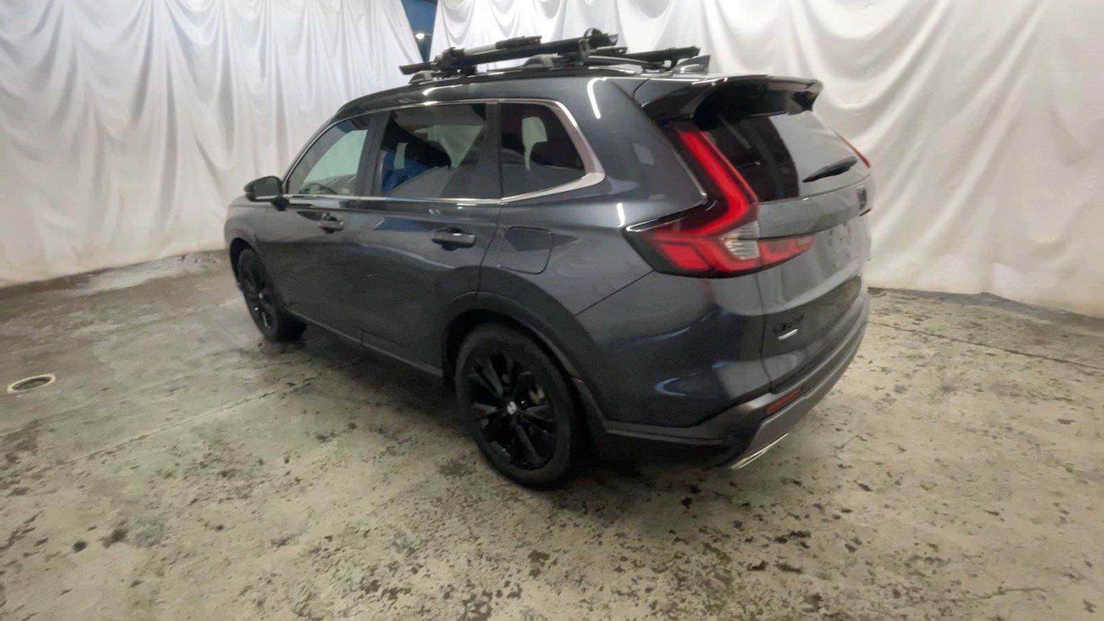 Used 2024 Honda CR-V Sport Touring image 9
