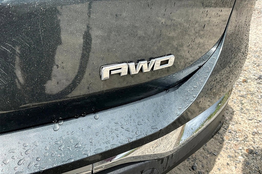 Used 2020 GMC Terrain SLT image 8