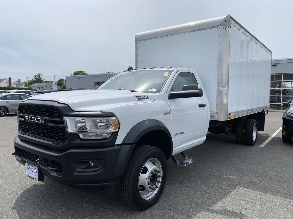 Used 2022 RAM 4500 Tradesman RWD image 4