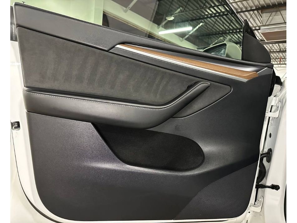 Used 2023 Tesla Model Y Performance image 16