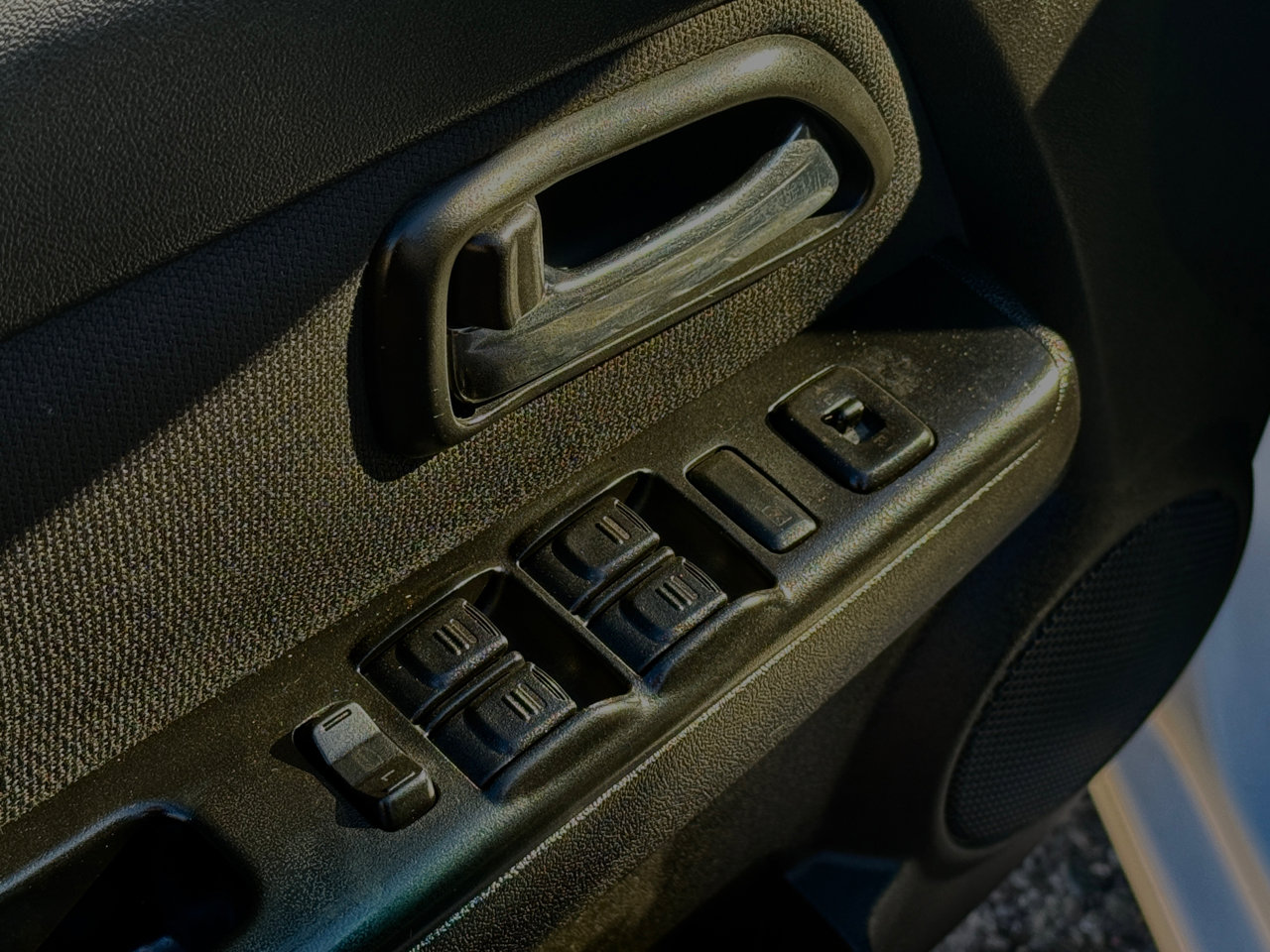 Used 2010 Chevrolet Colorado LT image 27