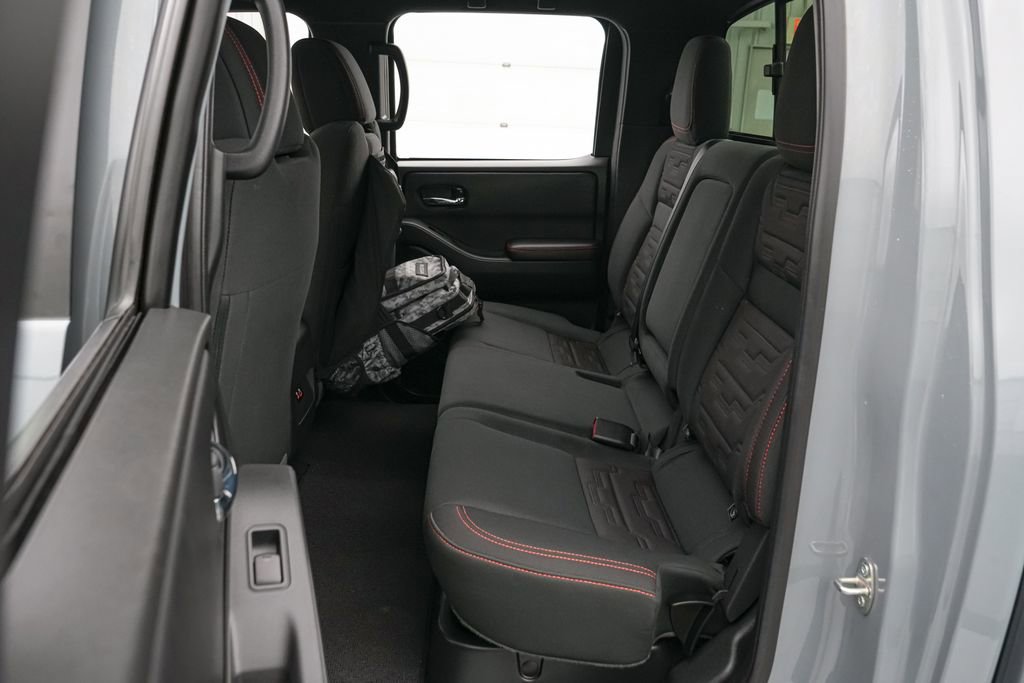 Used 2025 Nissan Frontier PRO-4X AWD/4WD image 21