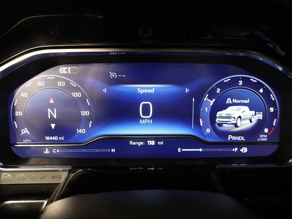 Used 2024 Chevrolet Silverado 1500 LT image 38