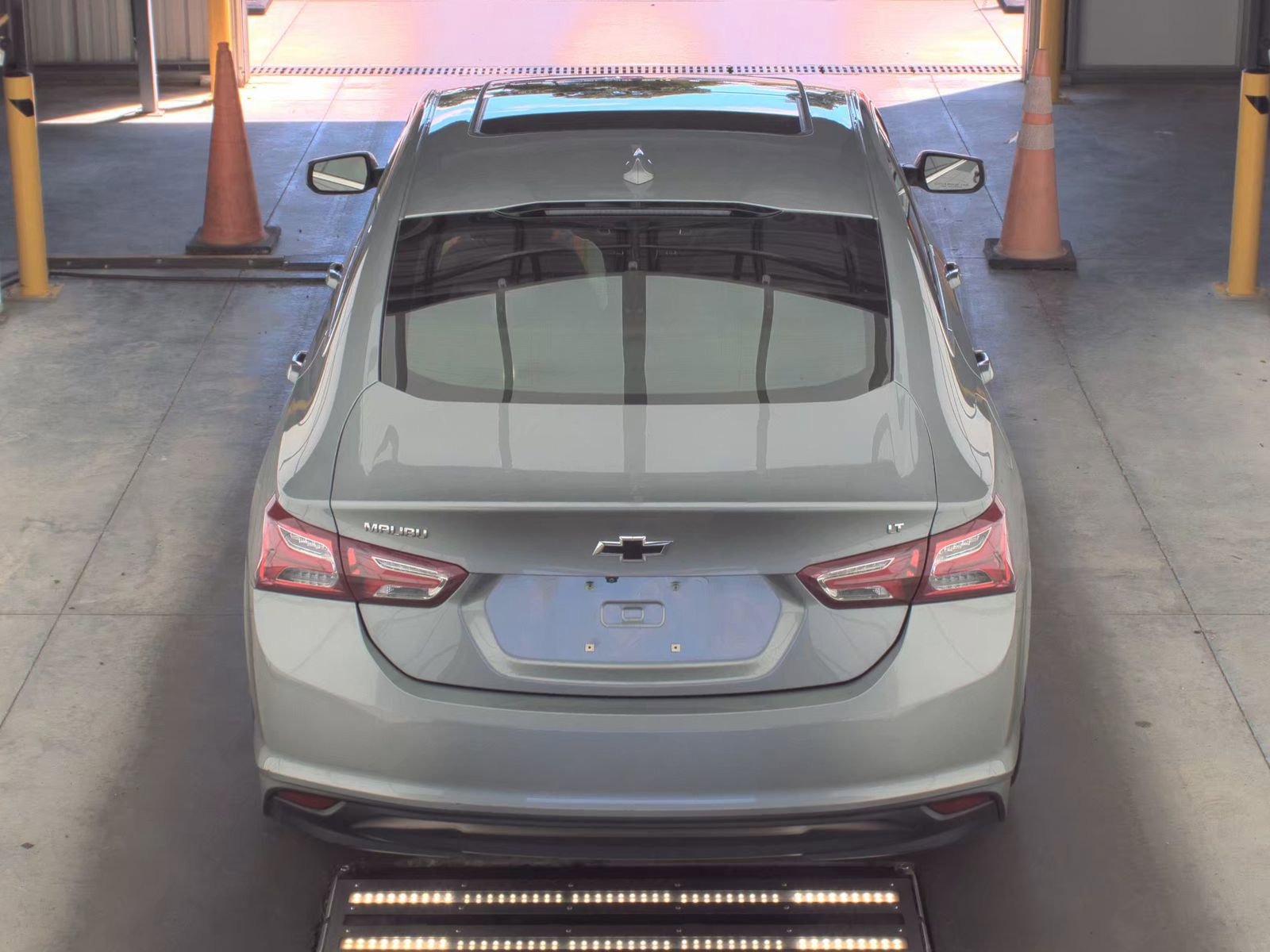Used 2023 Chevrolet Malibu LT FWD image 7