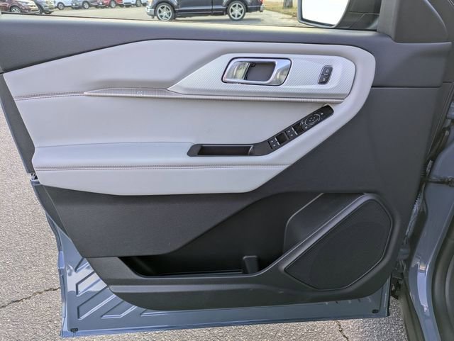 New 2026 Ford Explorer Active w/ Active Comfort Package RWD image 11