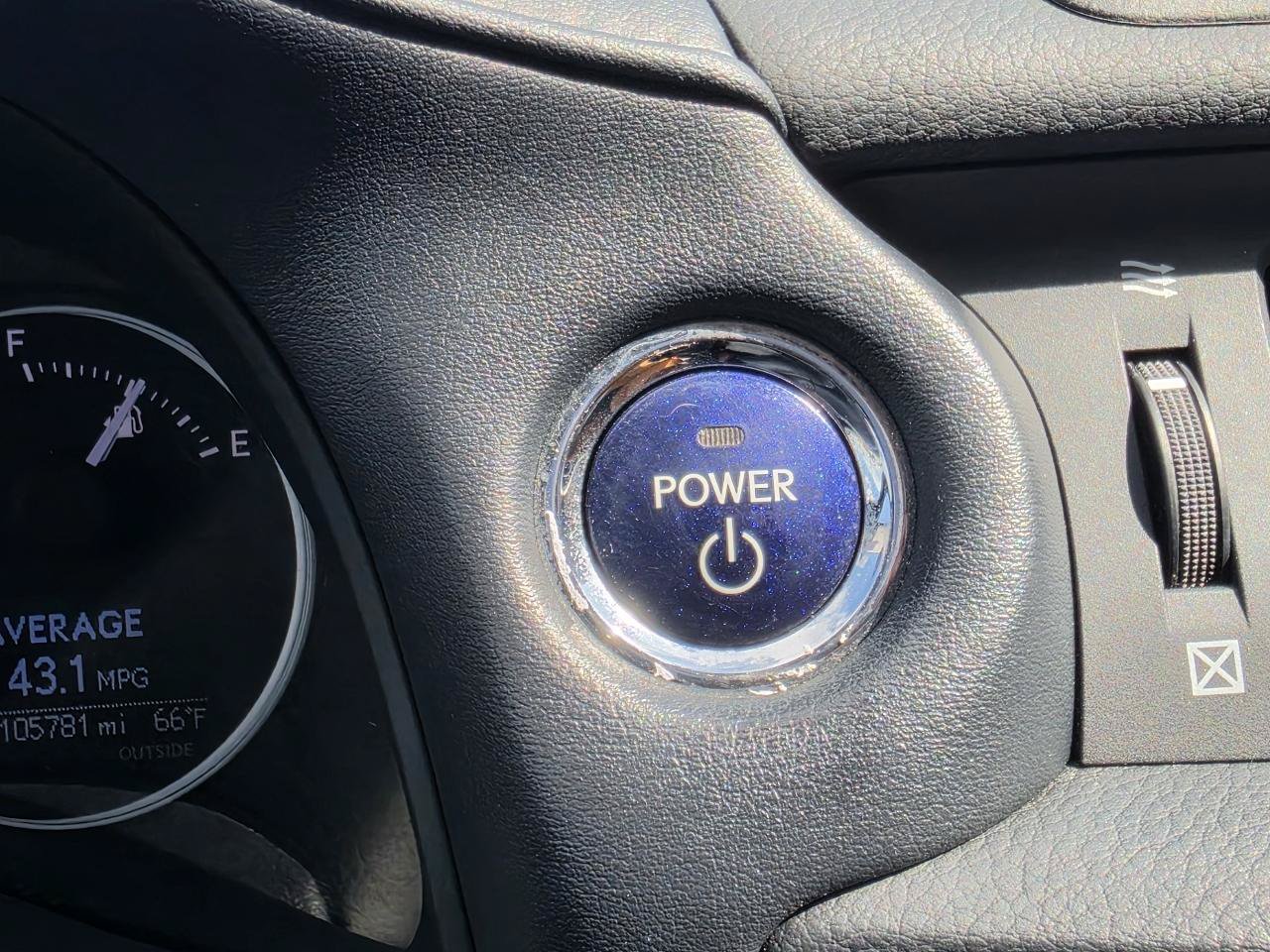Used 2013 Lexus CT 200h w/ Premium Pkg w/Navigation FWD image 25