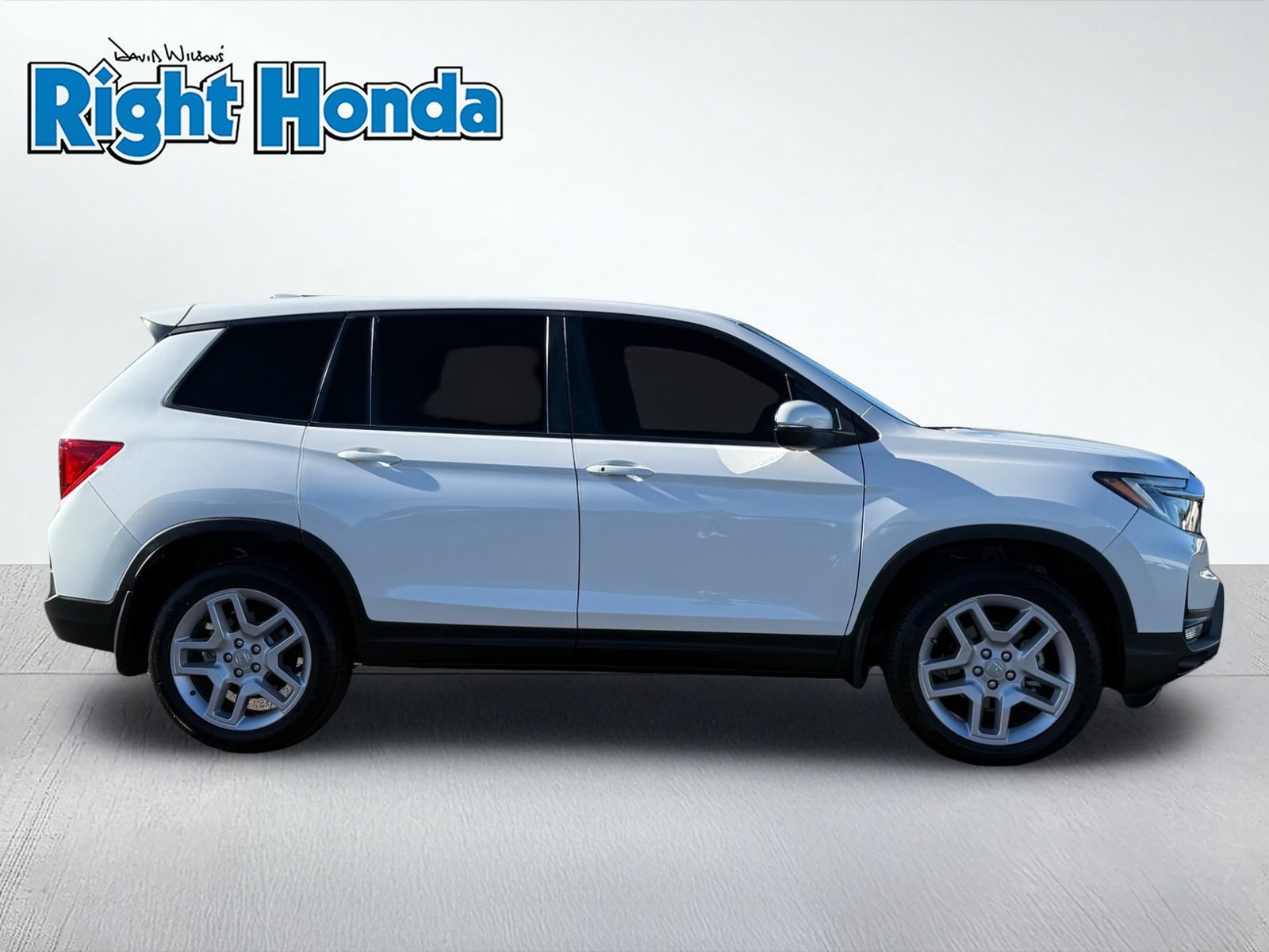 Used 2024 Honda Passport EX-L image 10