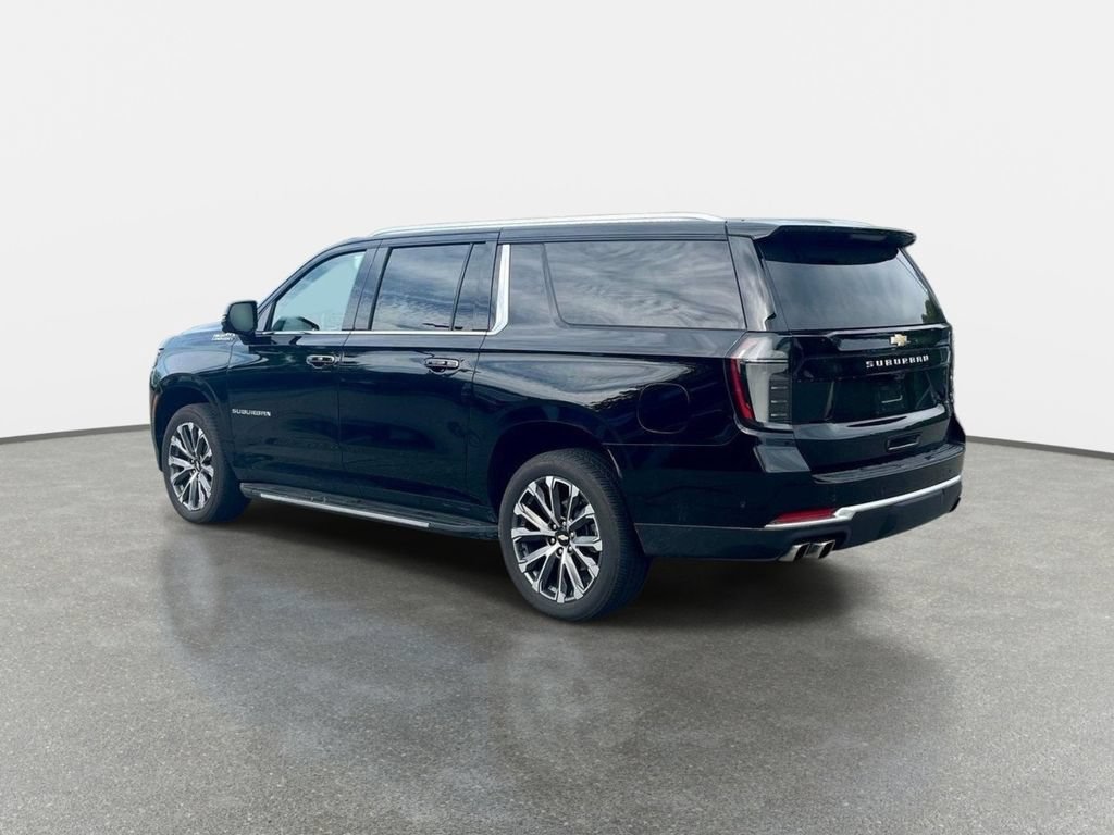 Used 2026 Chevrolet Suburban High Country AWD/4WD image 3