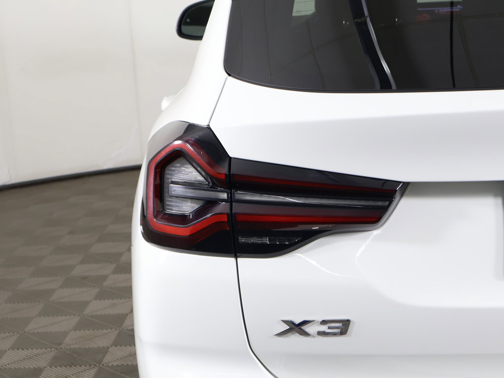 Used 2023 BMW X3 xDrive30i AWD/4WD image 16