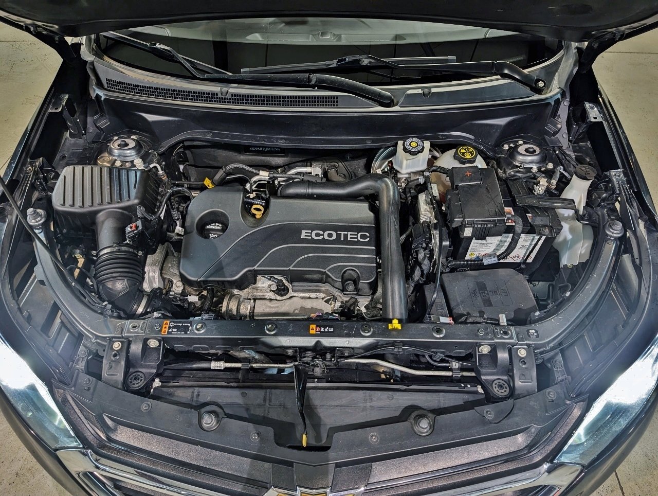 Used 2018 Chevrolet Equinox LT image 49