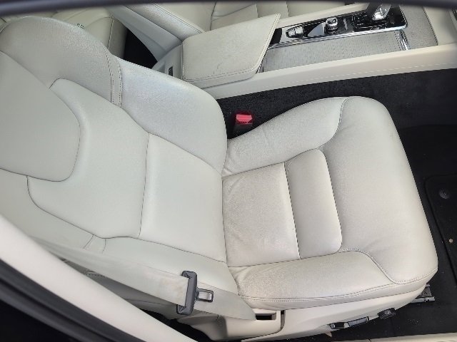 Used 2024 Volvo S60 B5 Plus image 12