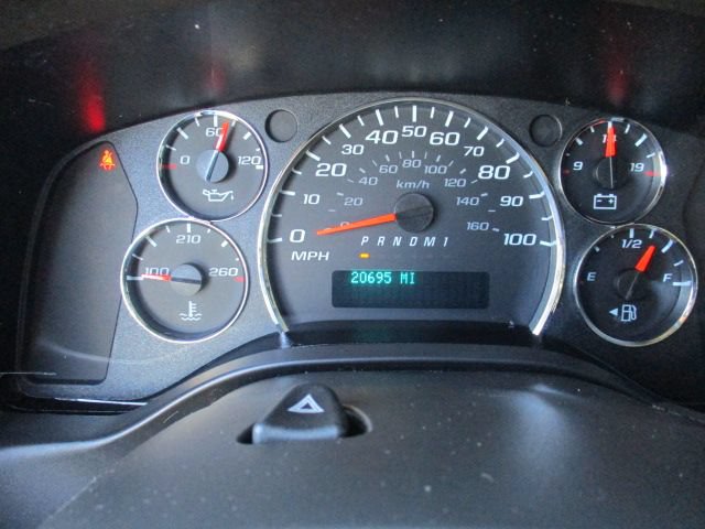 Used 2024 Chevrolet Express 2500 w/ Driver Convenience Package RWD image 17
