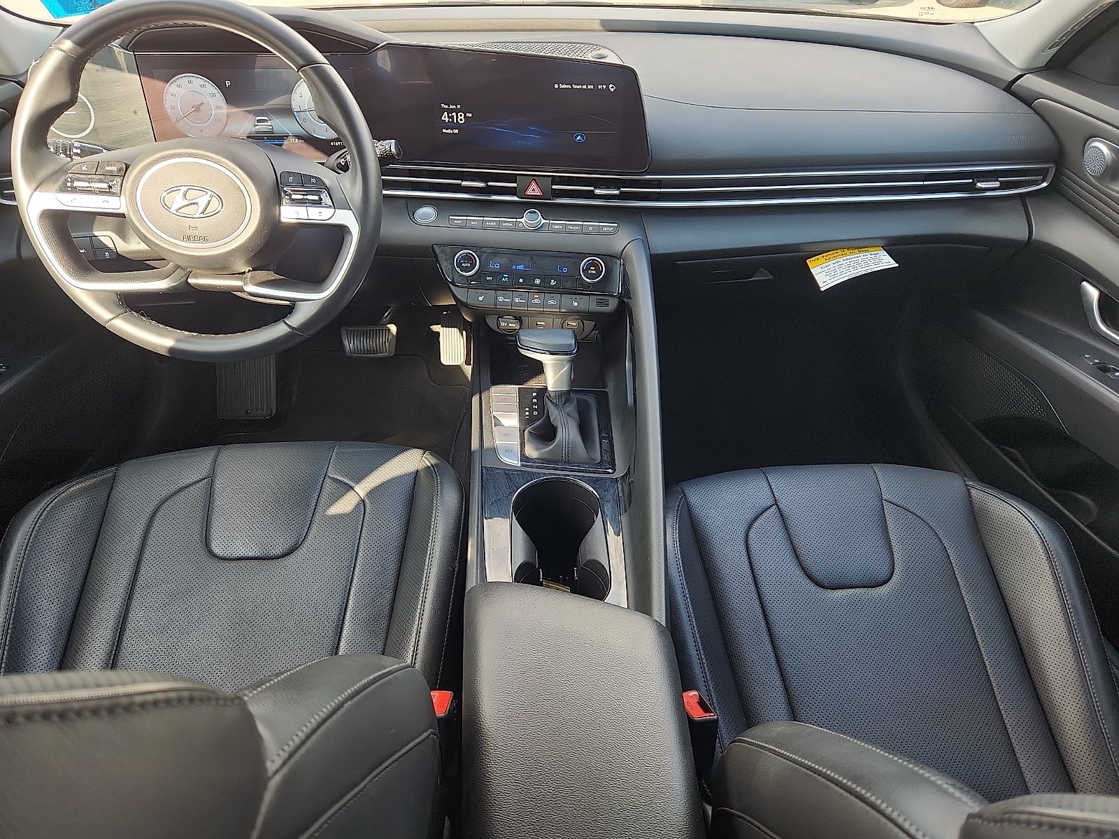 Certified 2023 Hyundai Elantra Limited w/ Cargo Package FWD image 9