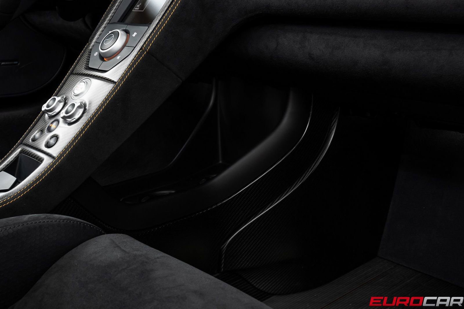 Used 2016 McLaren 675LT Spider image 42