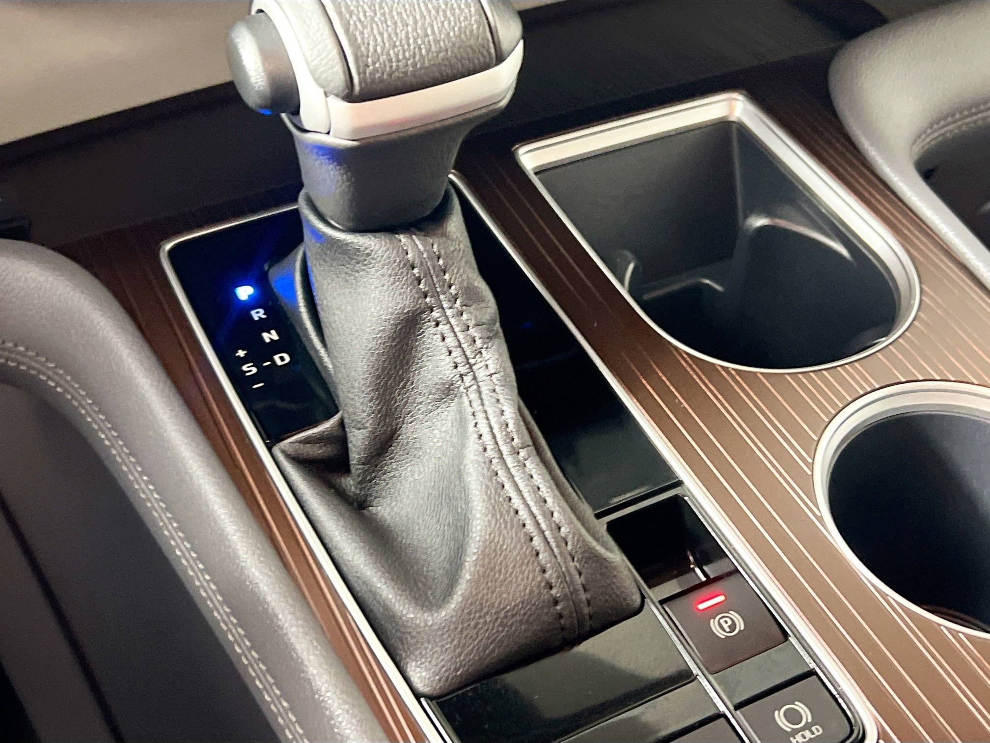 Used 2023 Toyota Sienna XLE image 25