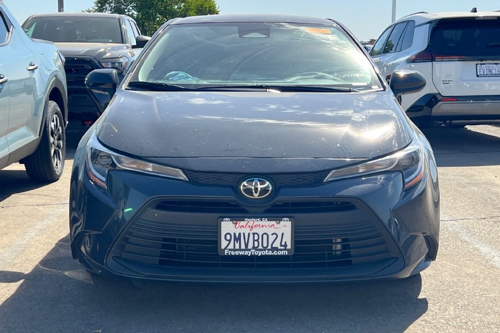 Certified 2024 Toyota Corolla LE FWD image 3