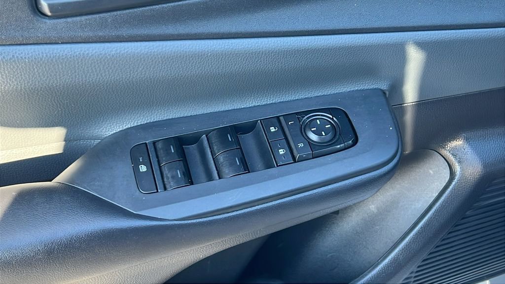 Used 2024 Toyota Prius LE image 15