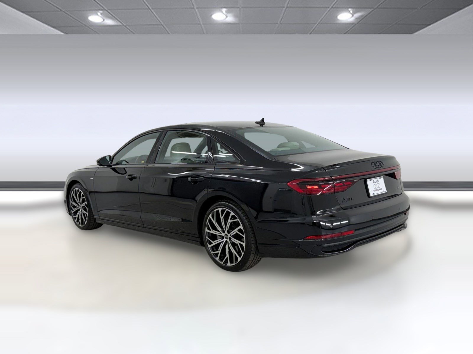 Used 2024 Audi A8 L 3.0T AWD/4WD image 3