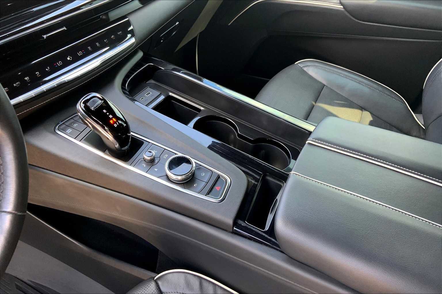 Used 2023 Cadillac Escalade Sport image 16