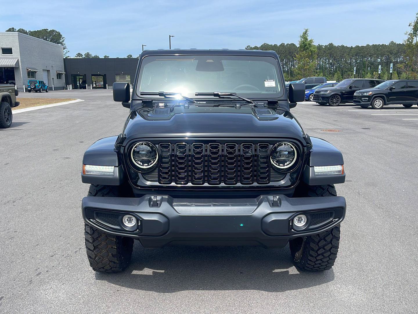 New 2026 Jeep Gladiator Sport AWD/4WD image 2