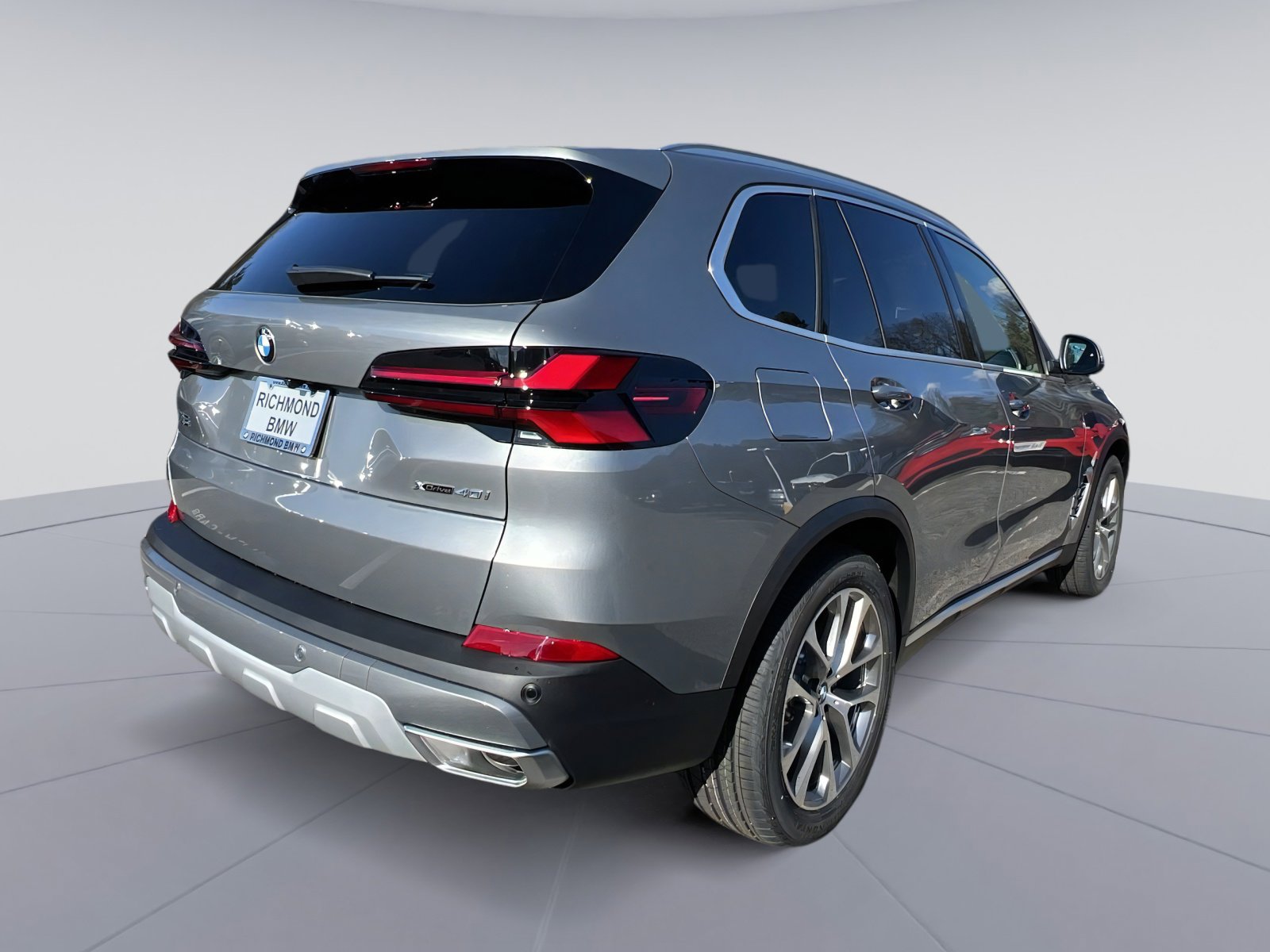 New 2026 BMW X5 xDrive40i w/ Premium Package image 5