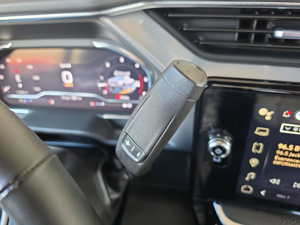 Certified 2025 GMC Sierra 3500 Denali w/ Denali Reserve Package image 19