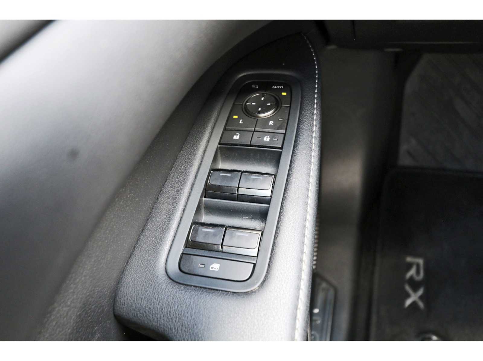 Used 2024 Lexus RX 350 FWD w/ Technology Package image 19