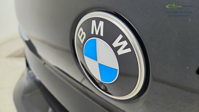 Used 2023 BMW 740i w/ Parking Assistance Package image 16