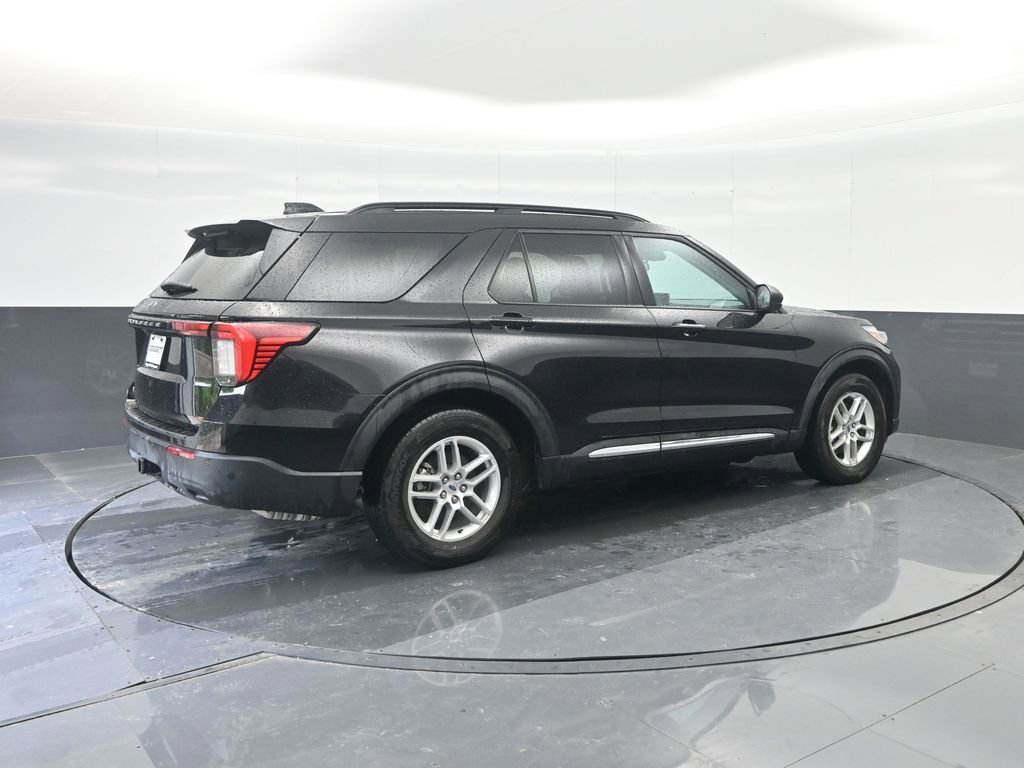 Used 2025 Ford Explorer Active image 15