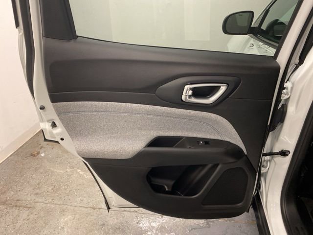 Used 2022 Jeep Compass Latitude w/ Convenience Group image 20