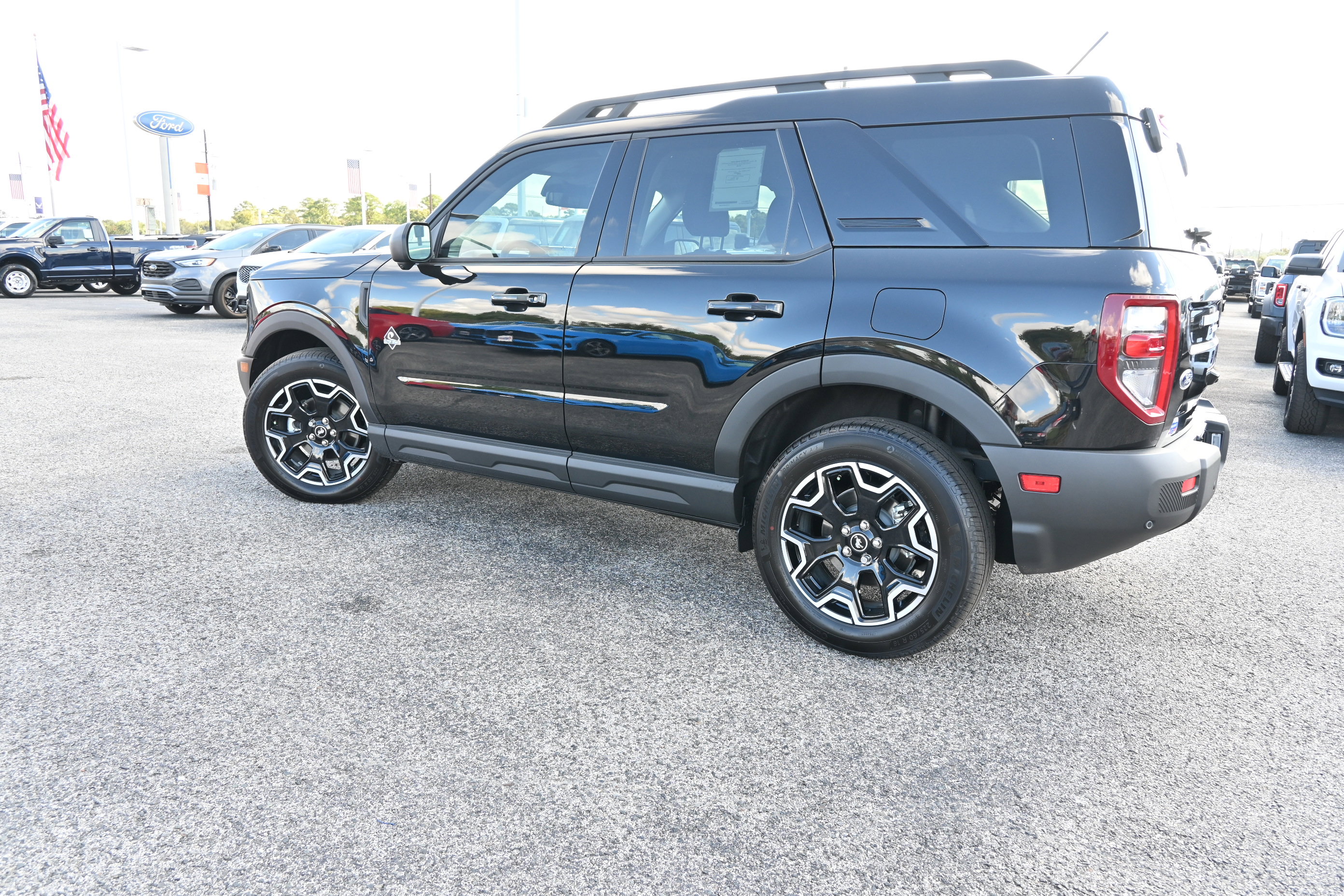 New 2025 Ford Bronco Sport Outer Banks w/ Outer Banks Tech Package+ image 7