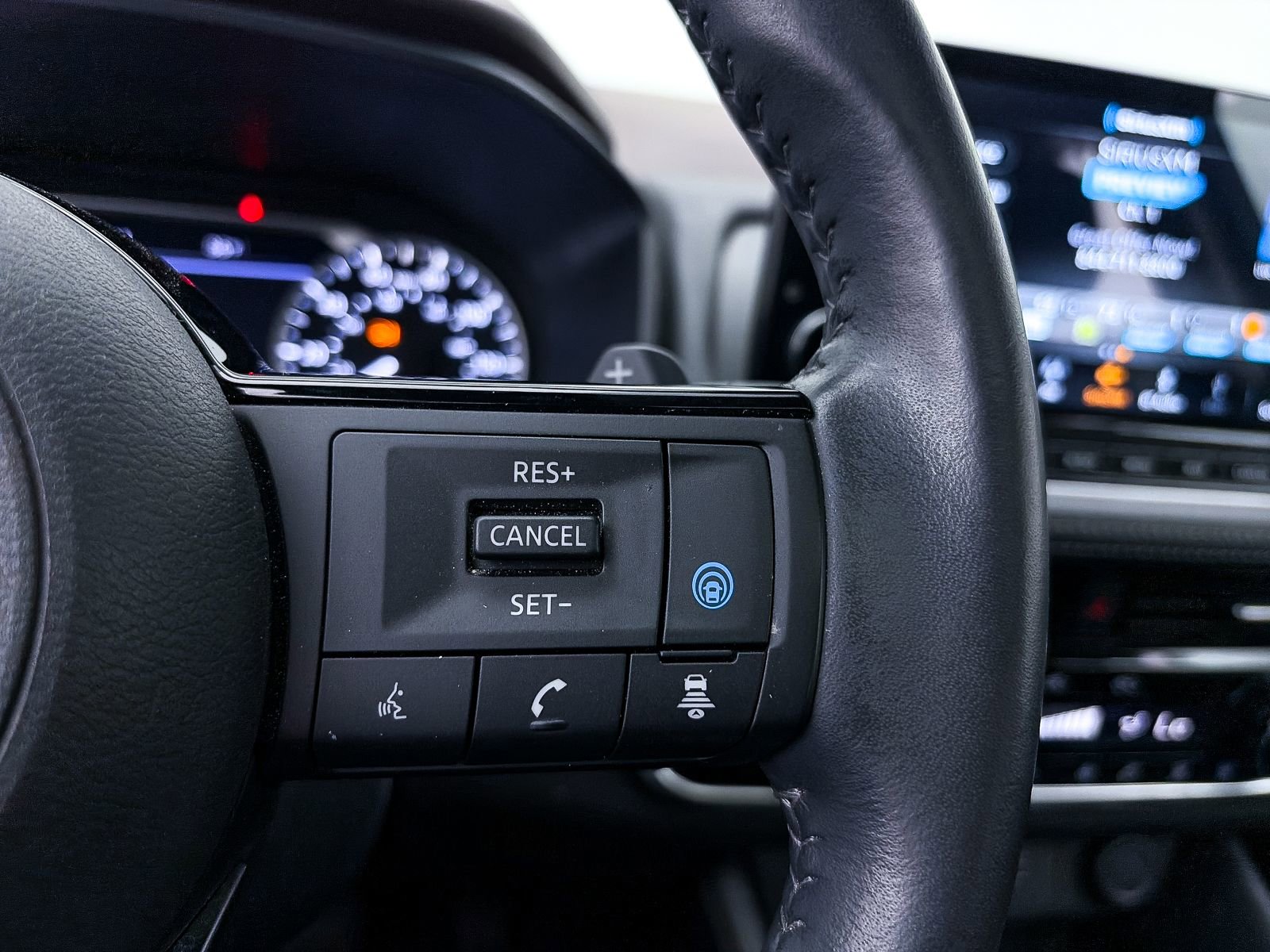 Used 2022 Nissan Rogue SL w/ SL Premium Package image 34