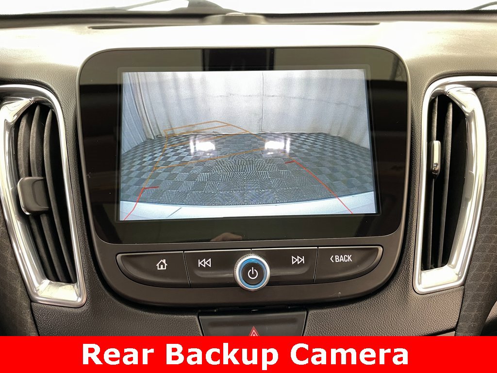 Used 2018 Chevrolet Malibu LT w/ Redline Edition image 3