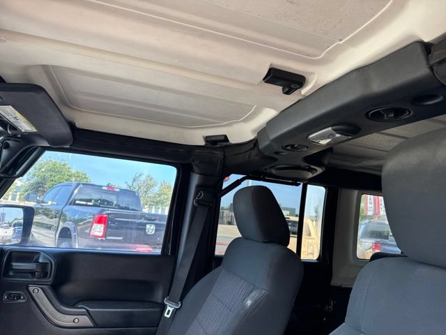 Used 2012 Jeep Wrangler Unlimited Sport AWD/4WD image 34