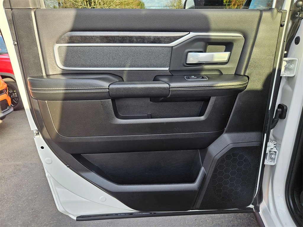 Certified 2019 RAM 2500 Big Horn w/ Night Edition image 14