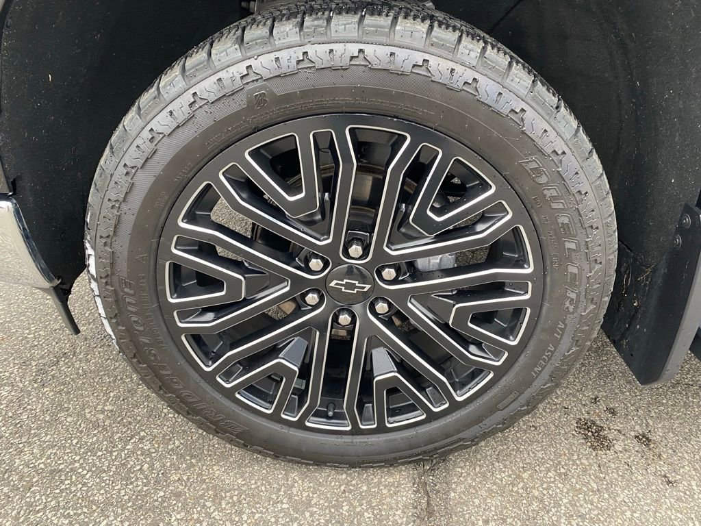 Used 2023 Chevrolet Silverado 1500 LTZ w/ LTZ Premium Package image 32