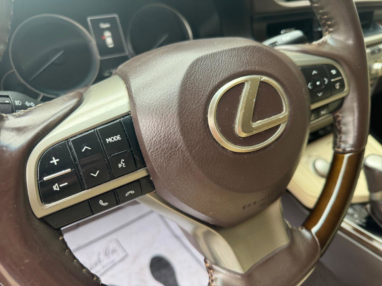 Used 2017 Lexus ES 350 w/ Luxury Package FWD image 8