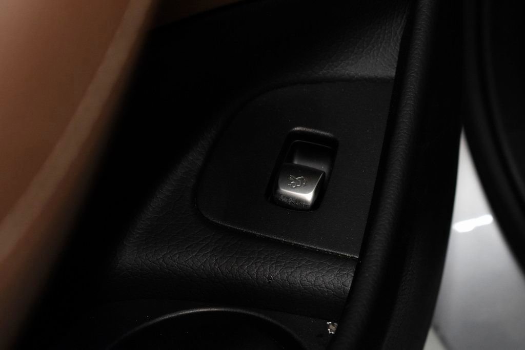 Certified 2023 Mercedes-Benz E 350 4MATIC Sedan image 25