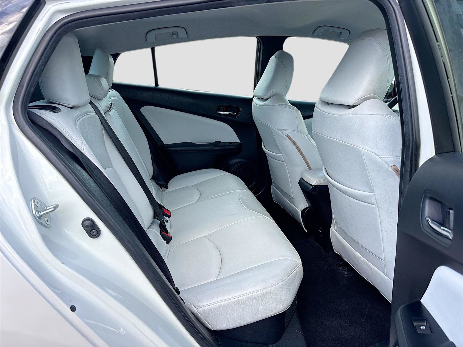 Used 2016 Toyota Prius Two FWD image 24