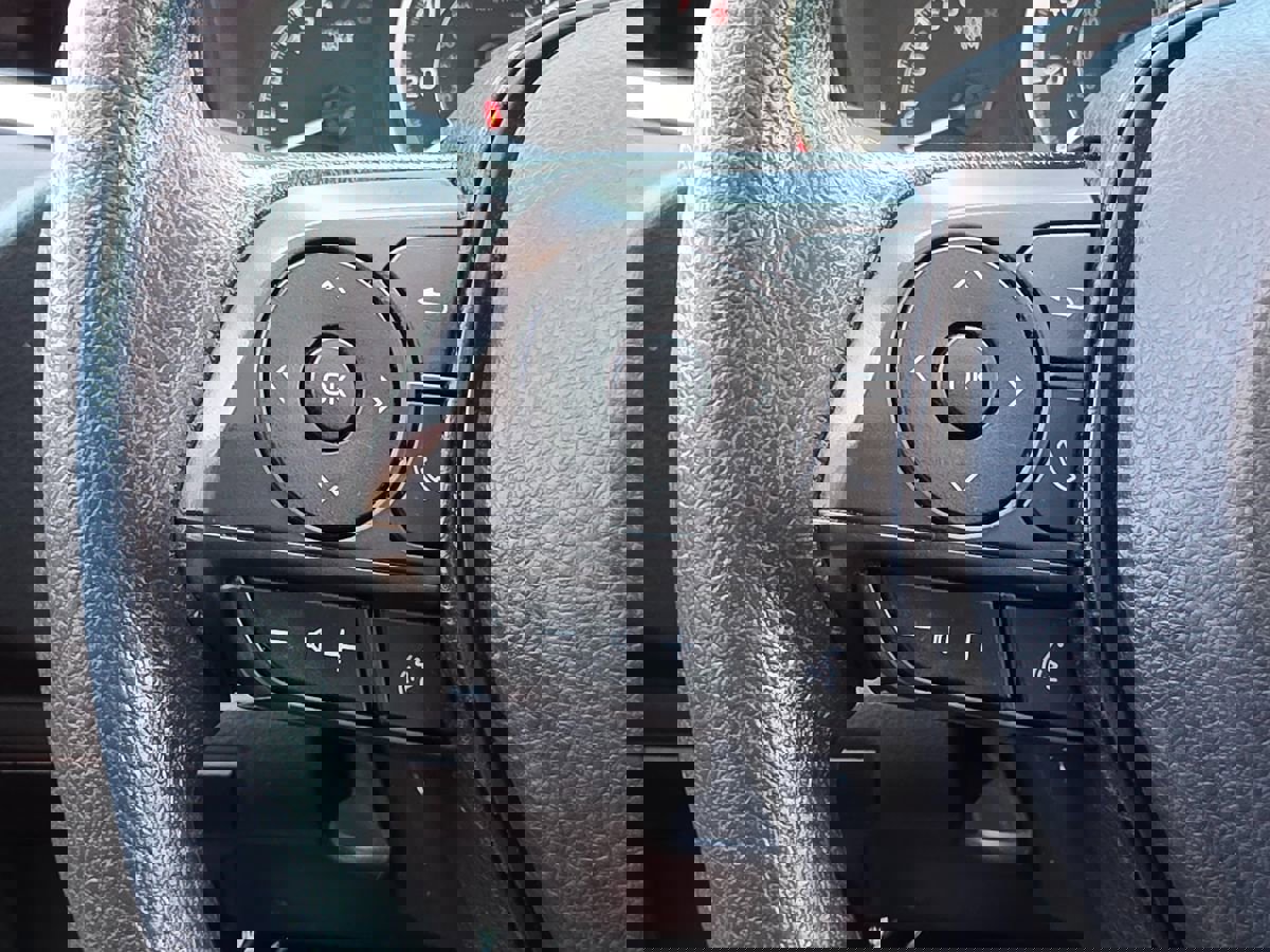 Used 2022 Toyota Corolla LE image 30