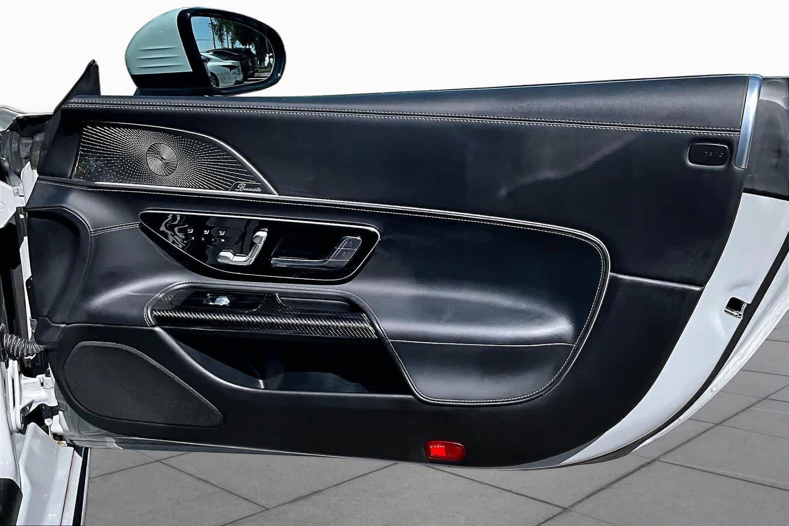 Used 2022 Mercedes-Benz SL 63 AMG 4MATIC image 27