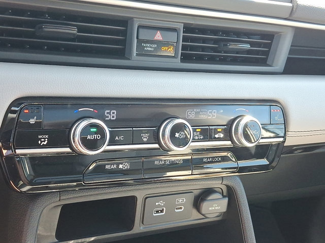 Certified 2025 Honda Pilot Touring image 19