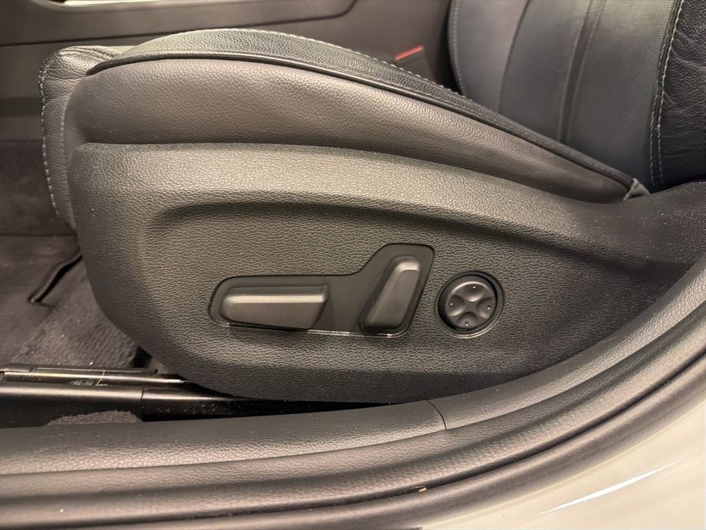 Used 2018 Hyundai Sonata Limited w/ Limited Ultimate Package 03 image 25