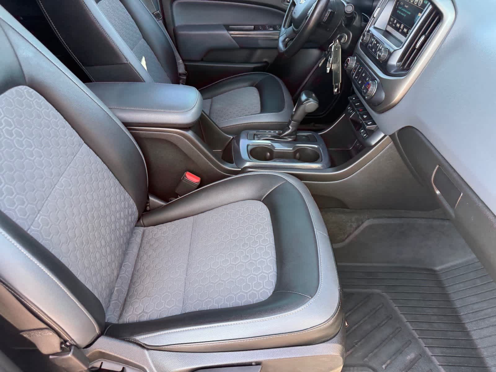 Used 2018 Chevrolet Colorado Z71 RWD image 34